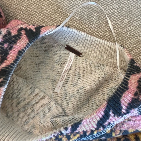 ✨ SALE✨ Free People Cosmos Graphic Python Oversized Pullover - Picture 5 of 6